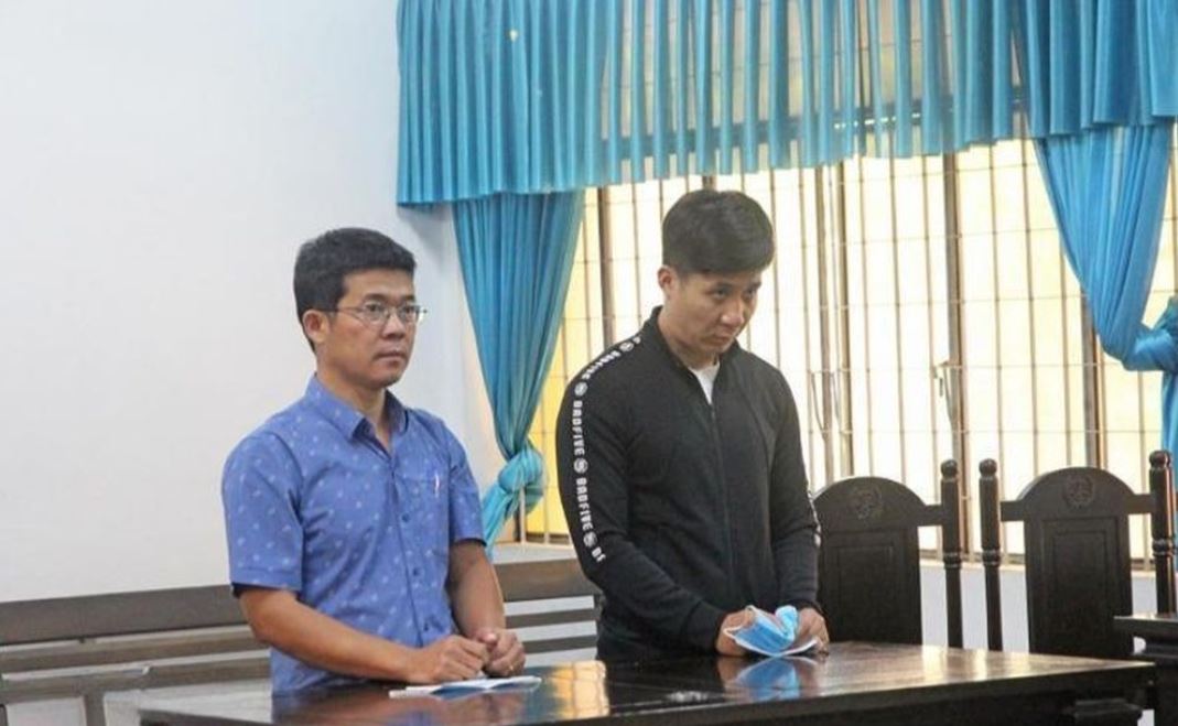 Đắk Lắk: Buôn bán phụ tùng ô tô giả, hai bị cáo lĩnh tổng cộng hơn 11 năm tù