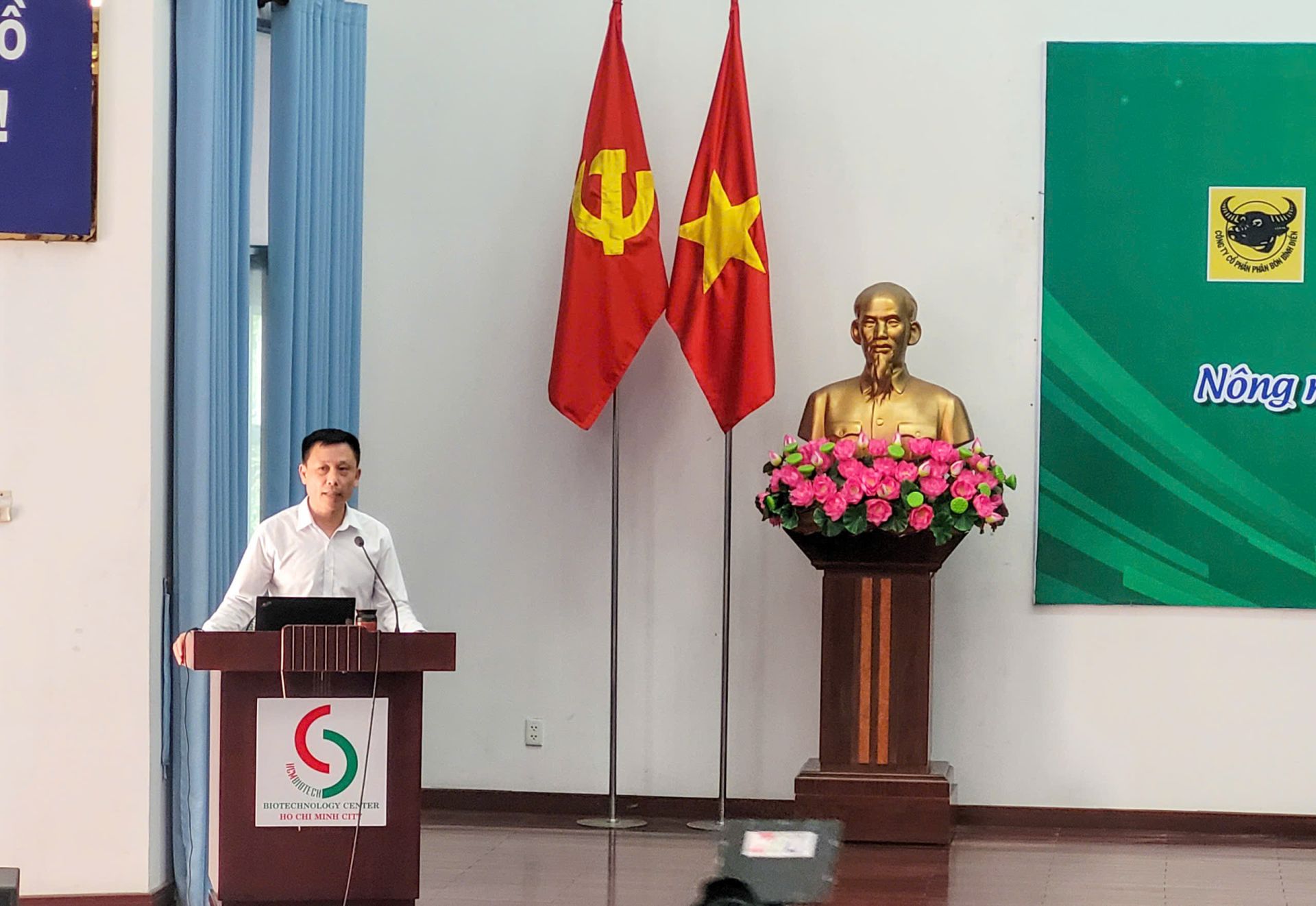 PGS.TS Nguyễn Thành Lợi - Tổng Biên tập Báo Kinh tế & Đô thị phát biểu khai mạc