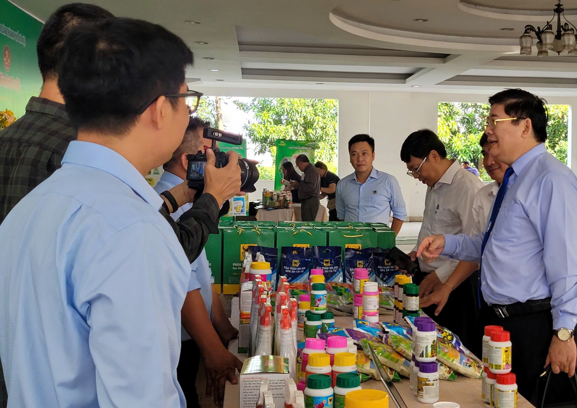 Một số vật tư nông nghiệp chuyên biệt được giới thiệu tại hội thảo