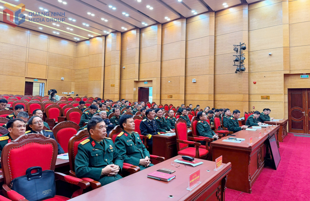 Các đại biểu tham dự hội nghị. Các đại biểu tham dự hội nghị.