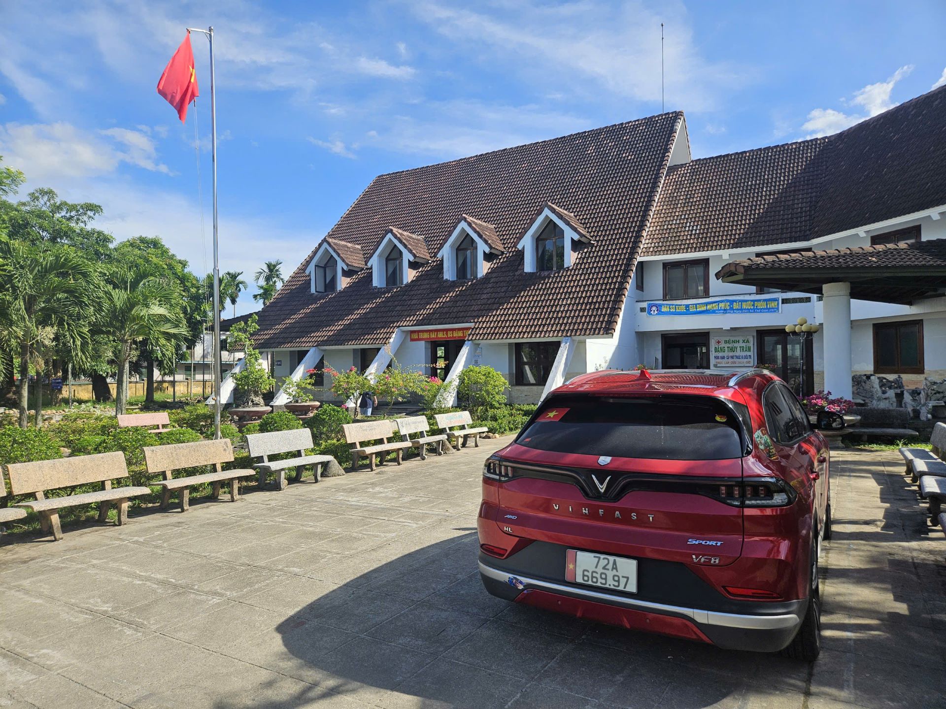 Dải đèn LED hình cánh chim VinFast khiến anh Hải và nhiều chủ xe dâng trào cảm xúc mãnh liệt tinh thần Việt Nam (Ảnh: NVCC) Dải đèn LED hình cánh chim VinFast khiến anh Hải và nhiều chủ xe dâng trào cảm xúc mãnh liệt tinh thần Việt Nam (Ảnh: NVCC)