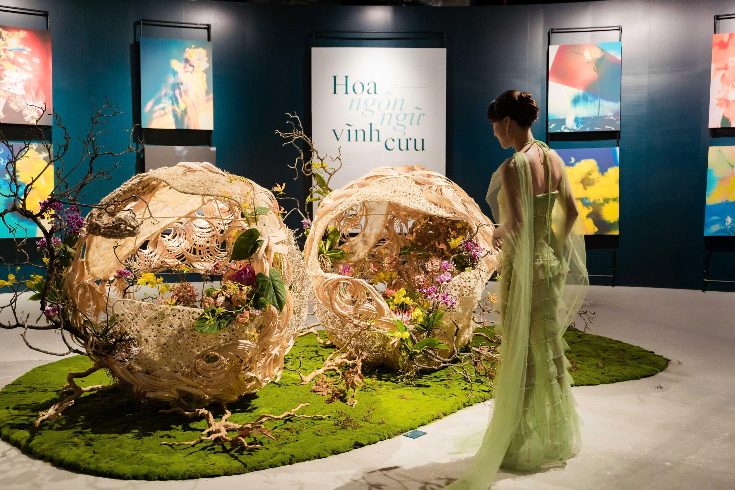 Triển l&atilde;m hoa The Quintessence of Bloom