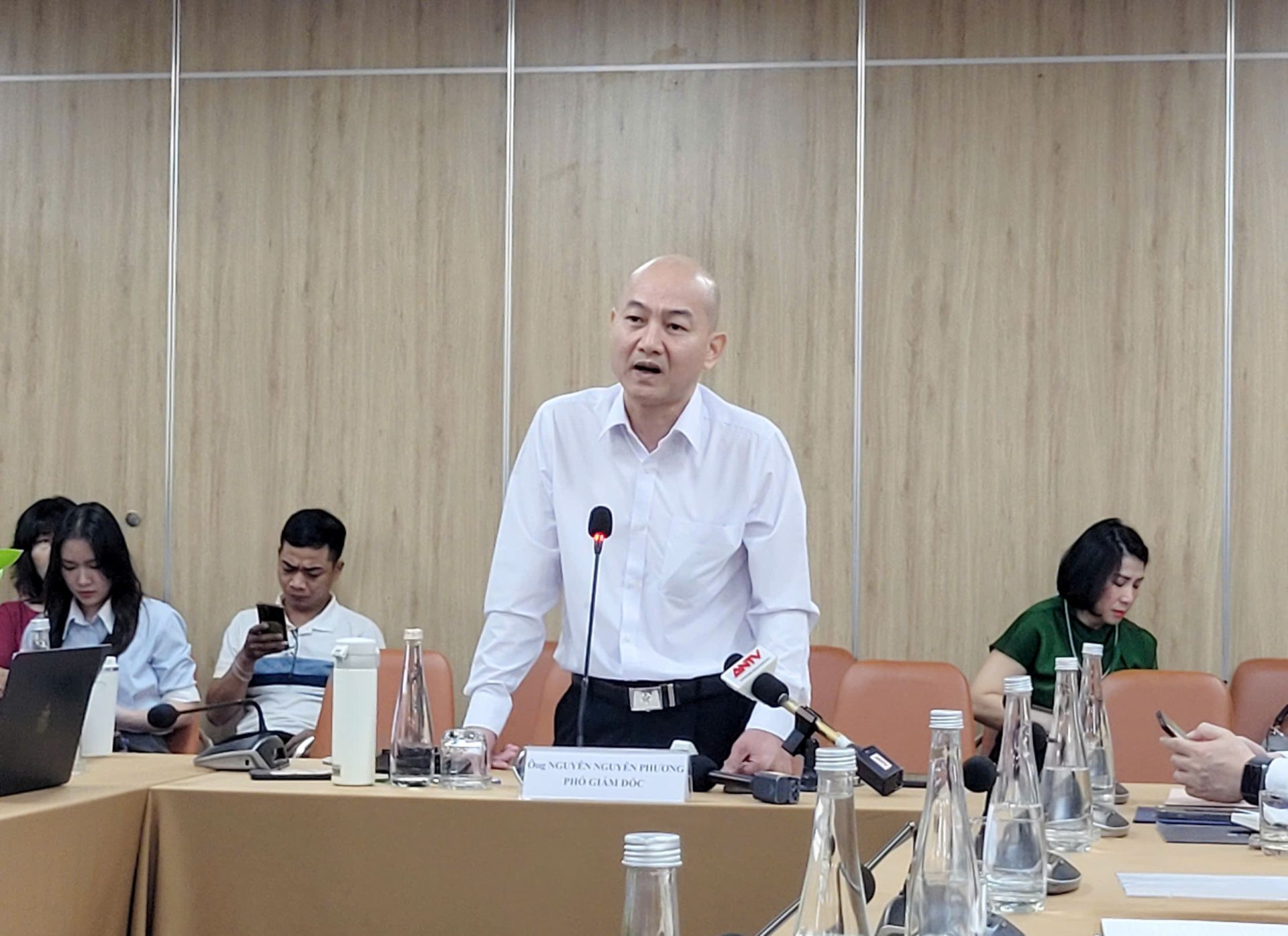 Ông Nguyễn Nguyên Phương - Phó Giám đốc Sở Công Thương TP. HCM thông tin tại họp báo.