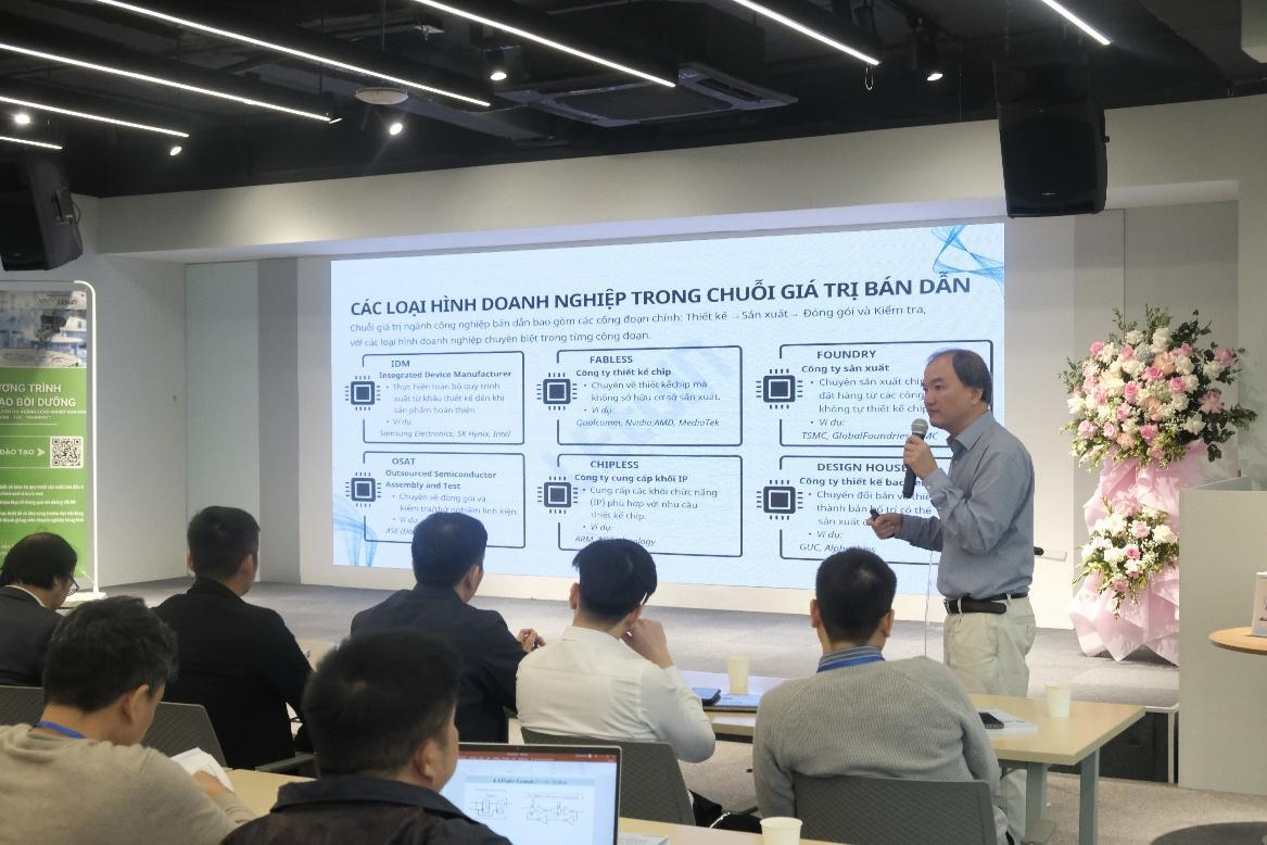 Bồi dưỡng giảng viên, chuyên gia ngành công nghiệp bán dẫn