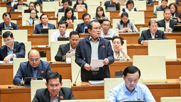 Đại biểu Nguyễn Tâm Hùng (Đoàn Thành phố Hồ Chí Minh), (Ảnh: DUY LINH)