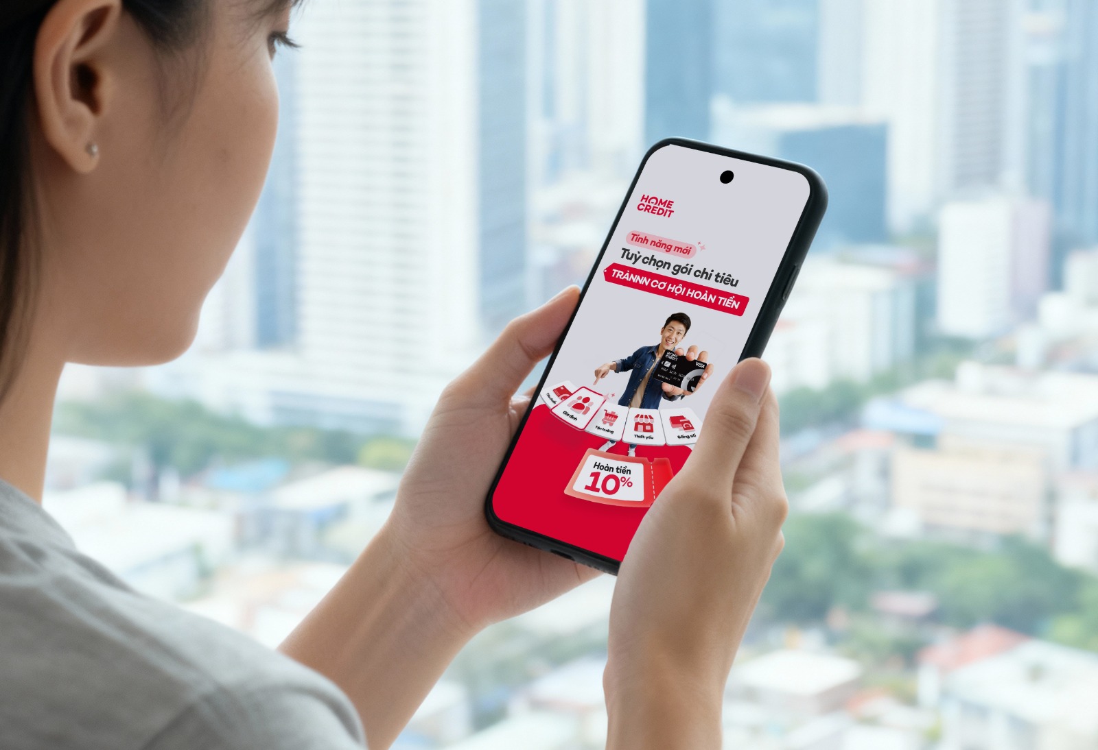 Tính năng Hoàn tiền linh hoạt trên ứng dụng Home Credit, cho phép người dùng dễ dàng lựa chọn và thay đổi gói hoàn tiền. Ảnh: Home Credit