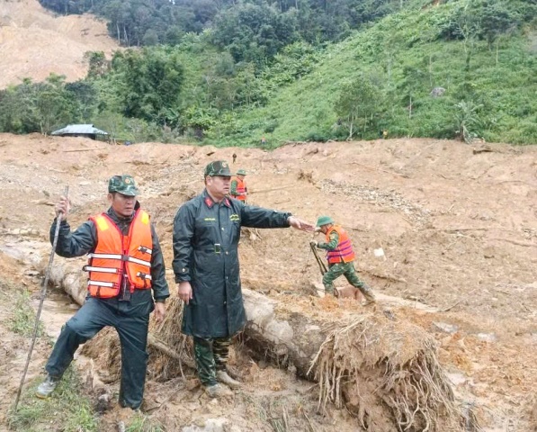 Đà Nẵng: Đã phát hiện một nạn nhân trong vụ sạt lở ở xã Hùng Sơn