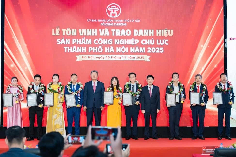 Top 10 doanh nghiệp nhận danh hiệu sản phẩm công nghiệp chủ lực Hà Nội 2025