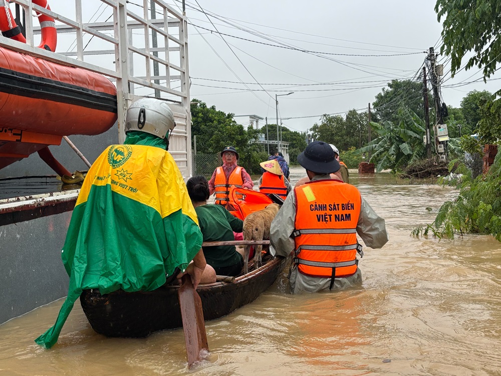 Sơ tán người dân