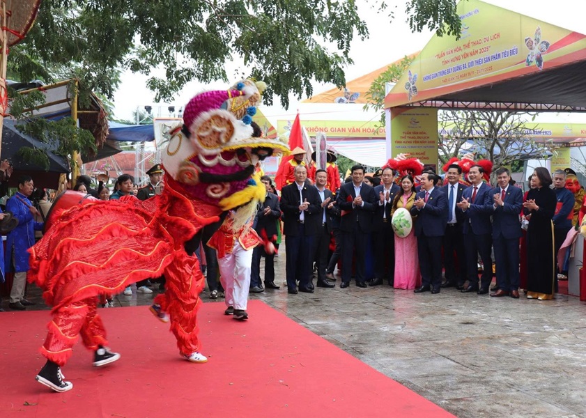 Tuần Văn hóa, Thể thao và Du lịch Hưng Yên 2025 thu hút được nhiều du khách đến tham quan.