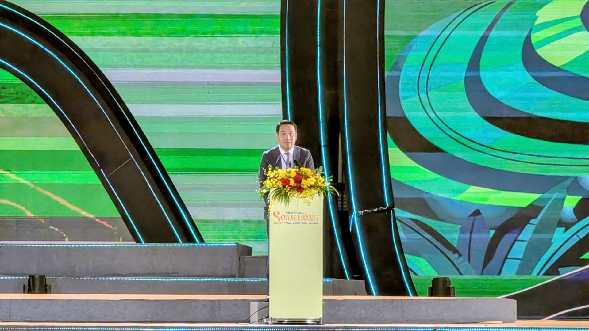 Ông Nguyễn Tuấn Anh, Chủ tịch UBND tỉnh phát biểu tại chương trình.