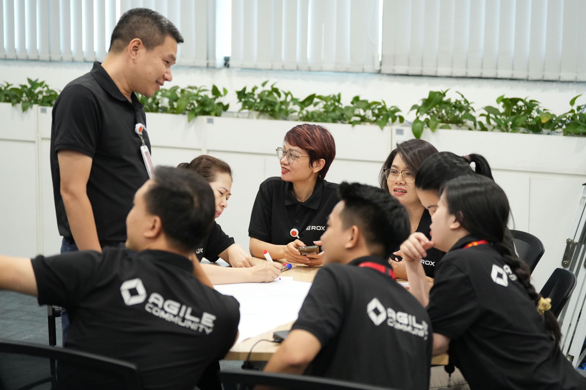 Buổi sinh hoạt định kỳ của Câu lạc bộ Agile tại Tập đoàn ROX Buổi sinh hoạt định kỳ của Câu lạc bộ Agile tại Tập đoàn ROX