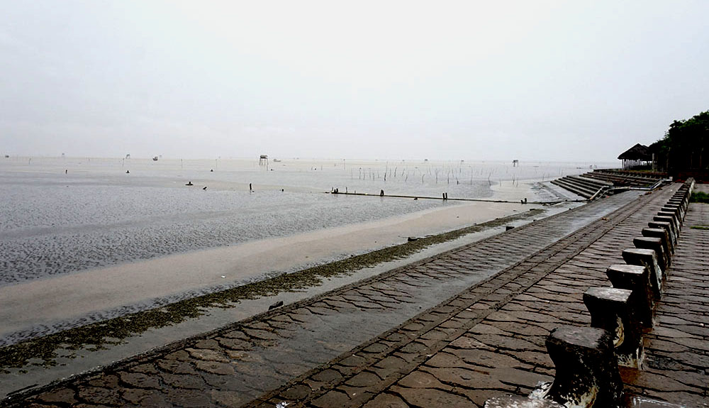 Đê biển Tân Thành