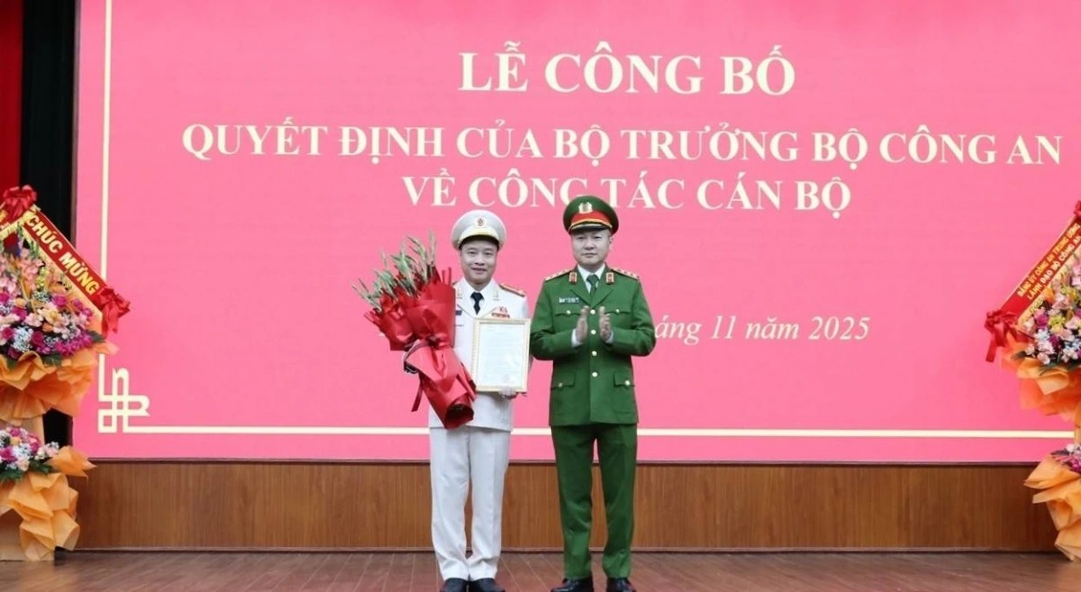 Công bố nhân sự Giám đốc Công an tỉnh Lạng Sơn và Quảng Ninh