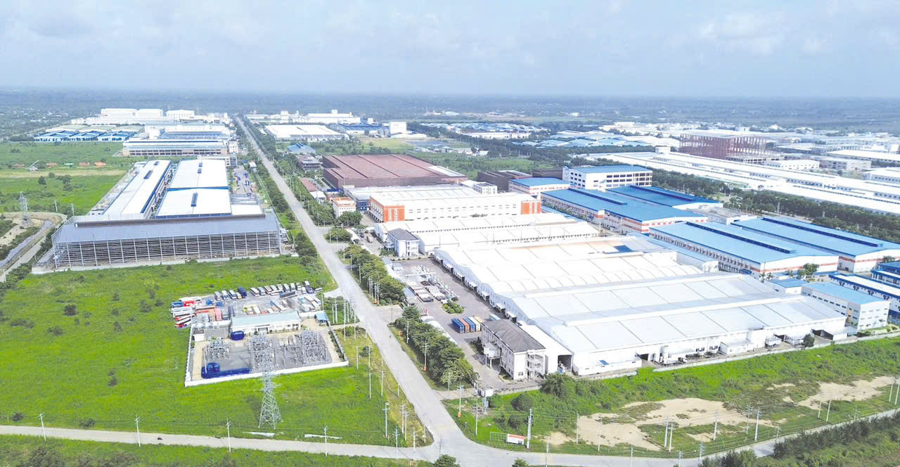 Tính từ đầu năm, tỉnh đã tiếp nhận 51 dự án mới, trong đó có 13 dự án có vốn đầu tư nước ngoài, với tổng vốn đăng ký 21.294,52 tỷ đồng