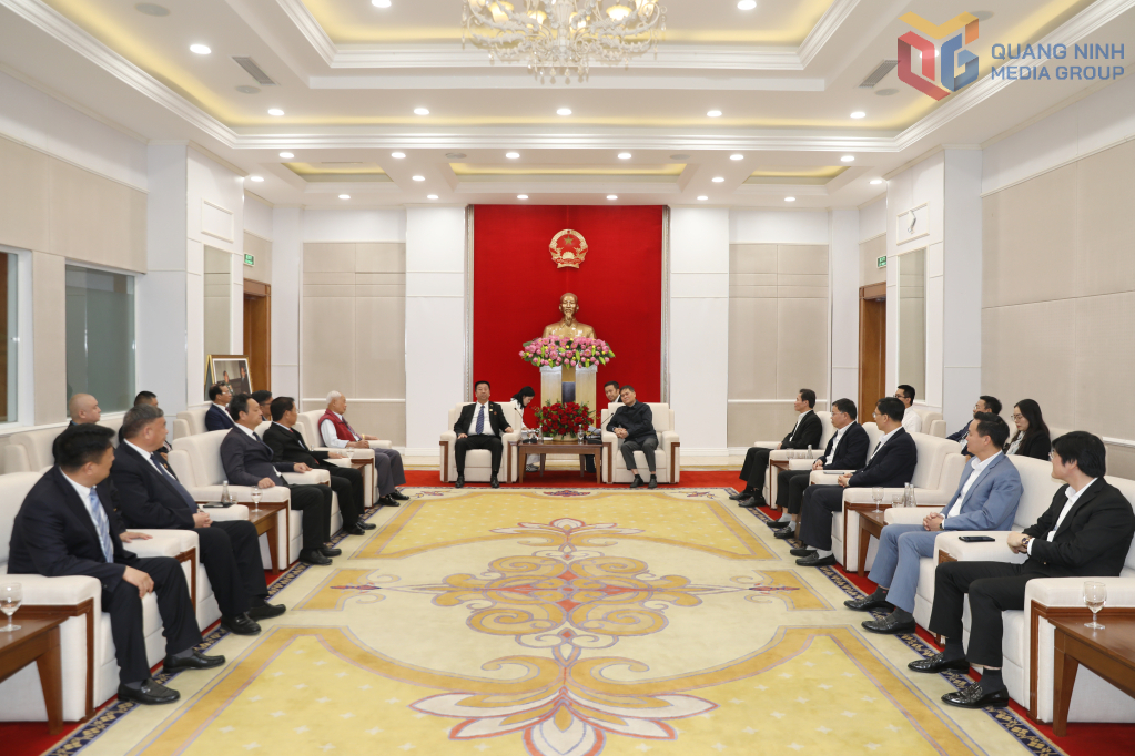 Chủ tịch UBND tỉnh Quảng Ninh tiếp nhà đầu tư Trung Quốc
