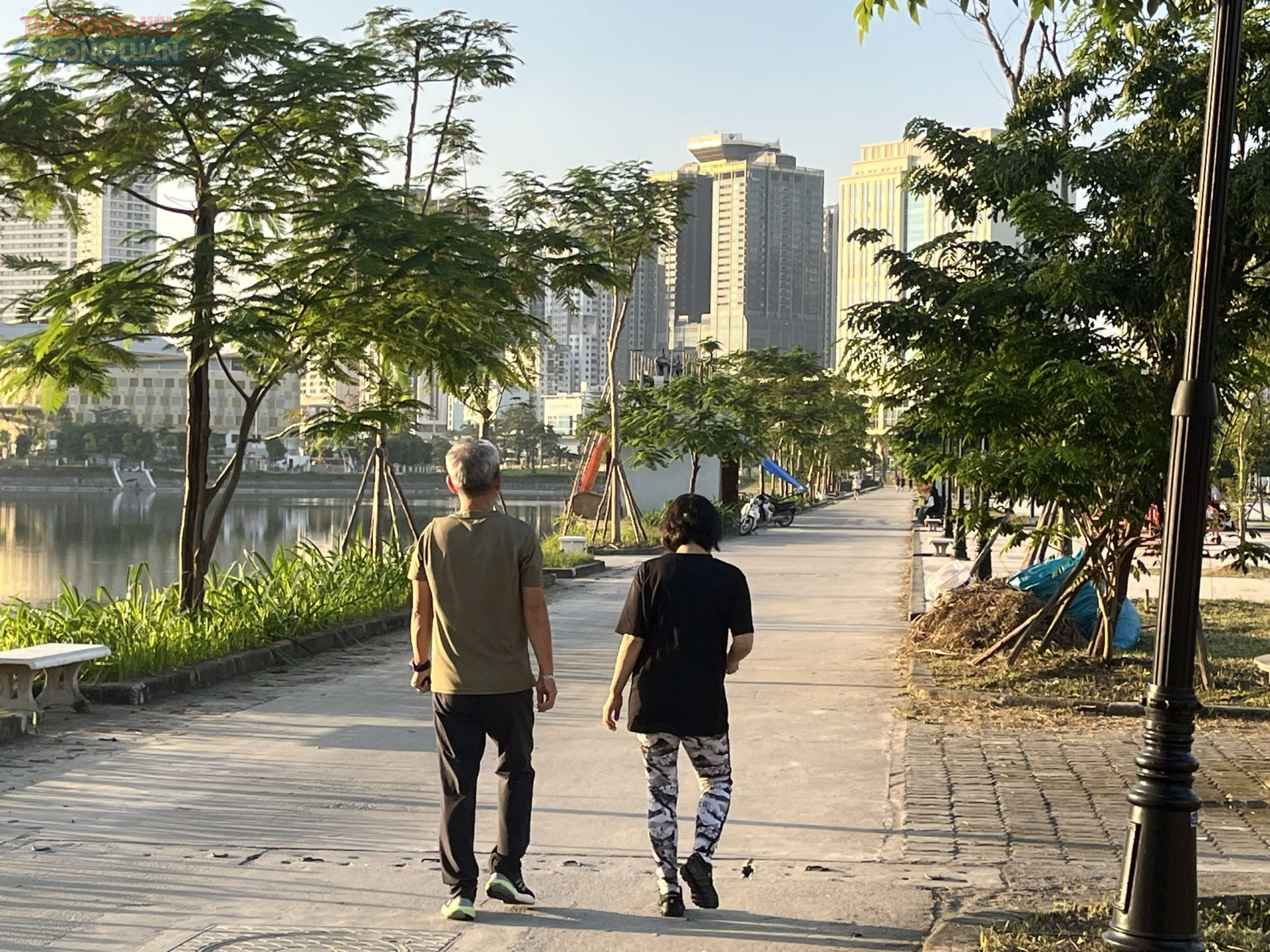 Người tập thể dục cũng nhận xét rằng không gian thoáng đãng và sạch sẽ giúp việc rèn luyện hiệu quả hơn.