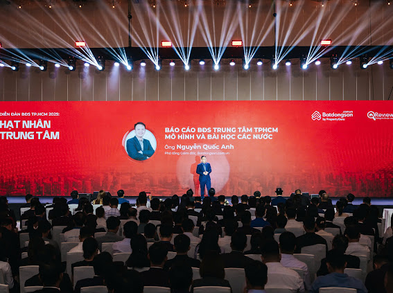 Ông Nguyễn Quốc Anh, Phó Tổng giám đốc Batdongsan chia sẻ về tiềm năng lợi thế khu vực Thủ Thiêm trong tương lai thu hút sự quan tâm của giới đầu tư...