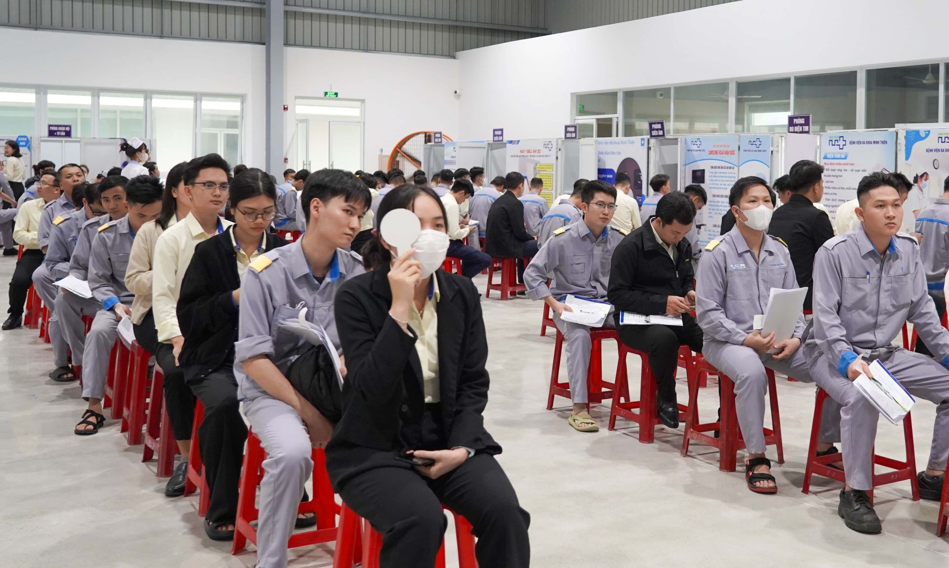 CBNV được kiểm tra sức khỏe toàn diện