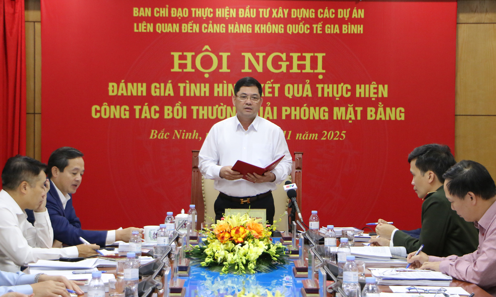 Đồng chí Nguyễn Hồng Thái - Bí thư Tỉnh ủy Bắc Ninh kết luận hội nghị.