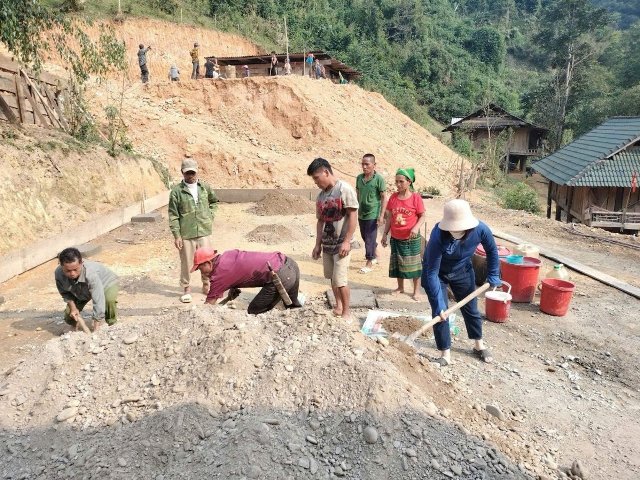 Nghệ An đẩy nhanh hoạt động xây dựng nhà ở cho người nghèo.