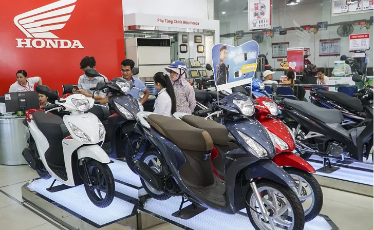 Sớm ban hành bảng giá tính lệ phí trước bạ ô tô, xe máy 2026