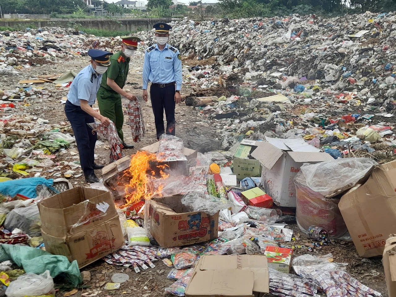 QLTT Thanh Hóa xử lý 42 vụ vi phạm lớn, thu nộp ngân sách 173 triệu đồng