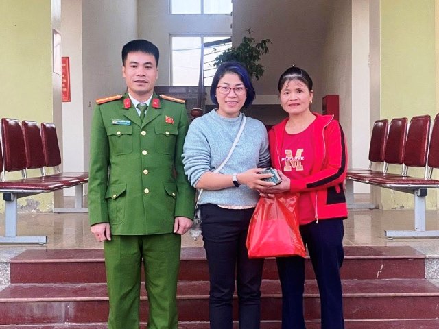 Công an xã hỗ trợ công dân lấy lại 400 triệu đồng chuyển vào tài khoản “bị quên lãng”