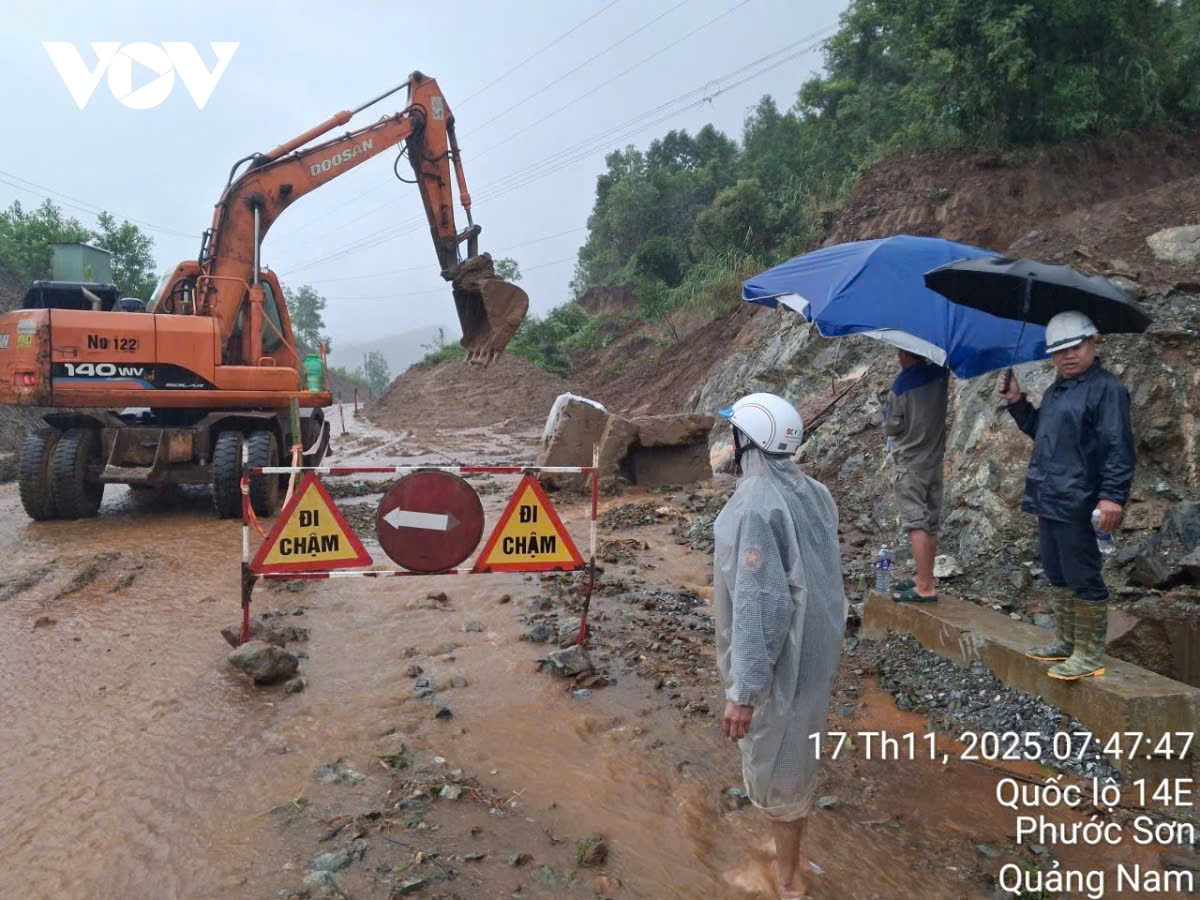 Việc khôi phục giao thông sớm không chỉ nhằm bảo đảm an toàn mà còn góp phần giảm thiểu thiệt hại kinh tế – xã hội, khẩn trương đưa đời sống người dân trở lại bình thường