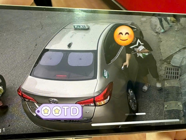 Trích xuất camera ghi lại N.H.D.K. bỏ nhà và làm theo chỉ dẫn của các đối tượng lừa đảo. Trích xuất camera ghi lại N.H.D.K. bỏ nhà và làm theo chỉ dẫn của các đối tượng lừa đảo.