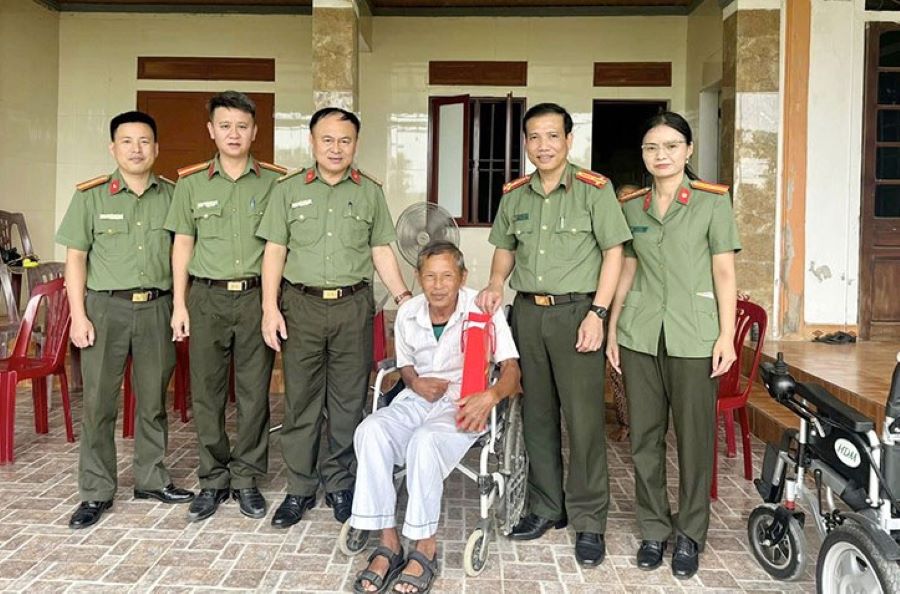 Tăng cường các hoạt động hướng về cơ sở.