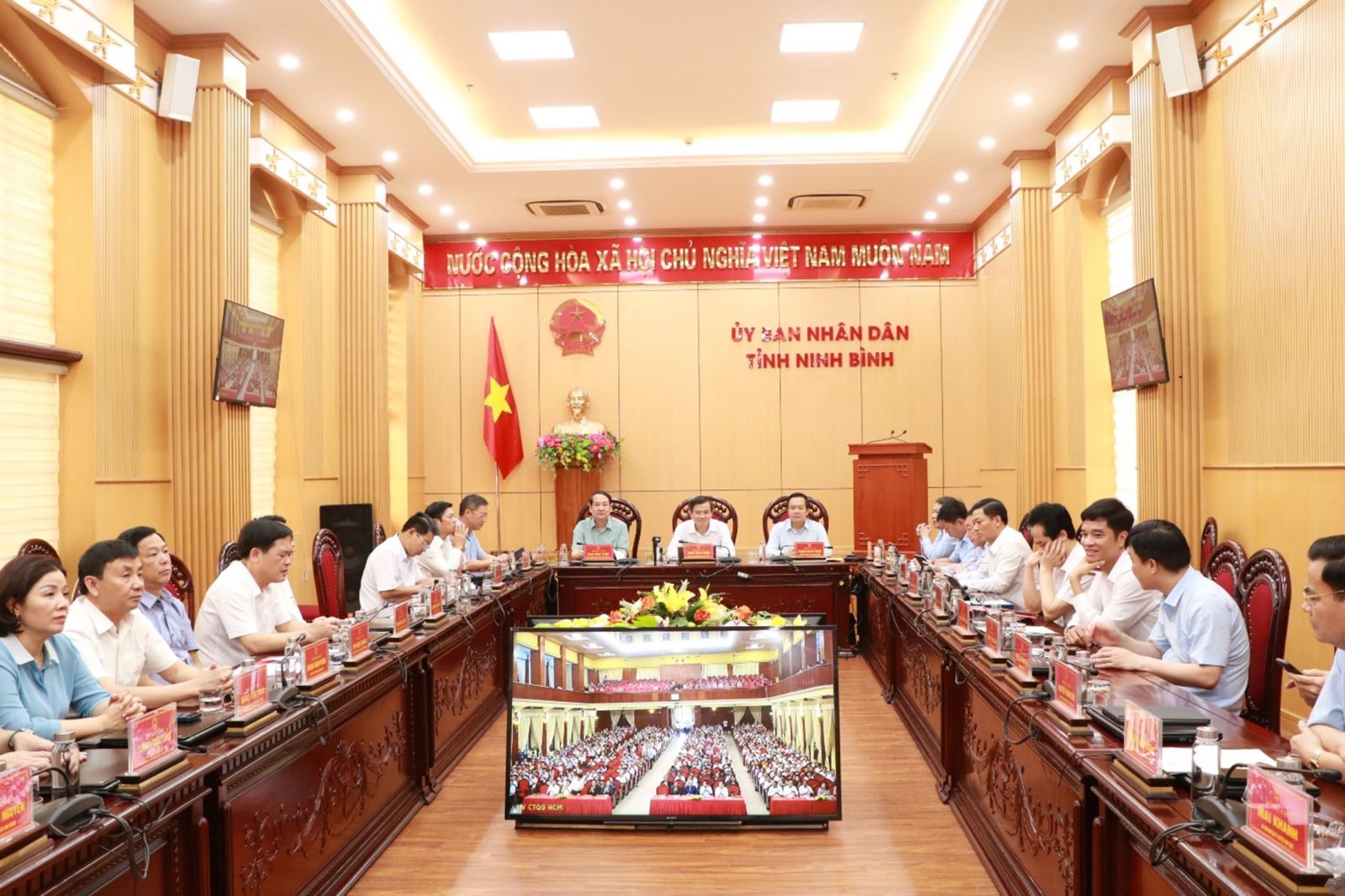 Các đại biểu tham gia Lớp tập huấn nghiệp vụ về công tác xây dựng Đảng trên địa bàn tỉnh