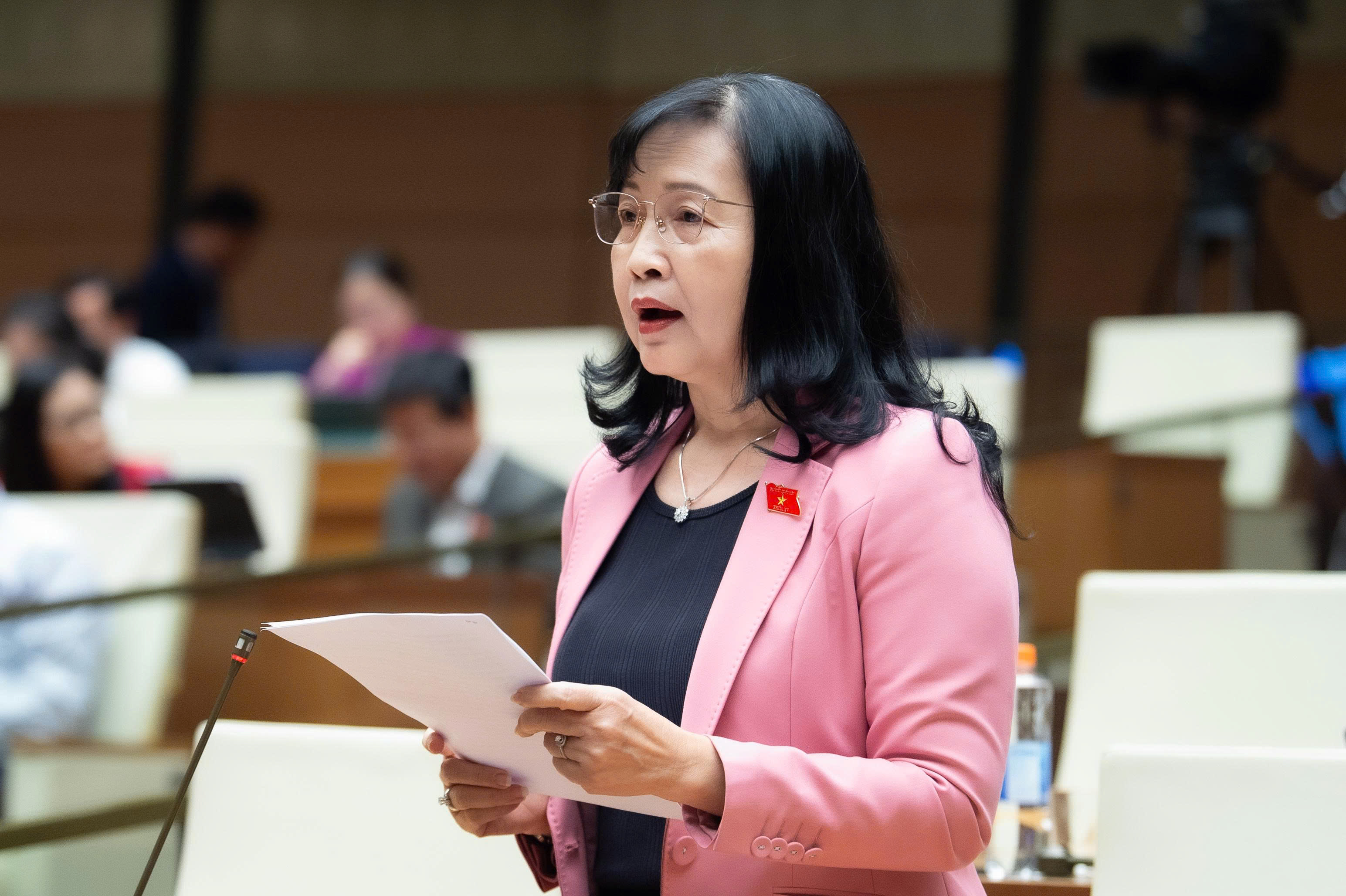 Đại biểu Trần Thị Thu Đ&ocirc;ng &ndash; Đo&agrave;n ĐBQH tỉnh C&agrave; Mau.