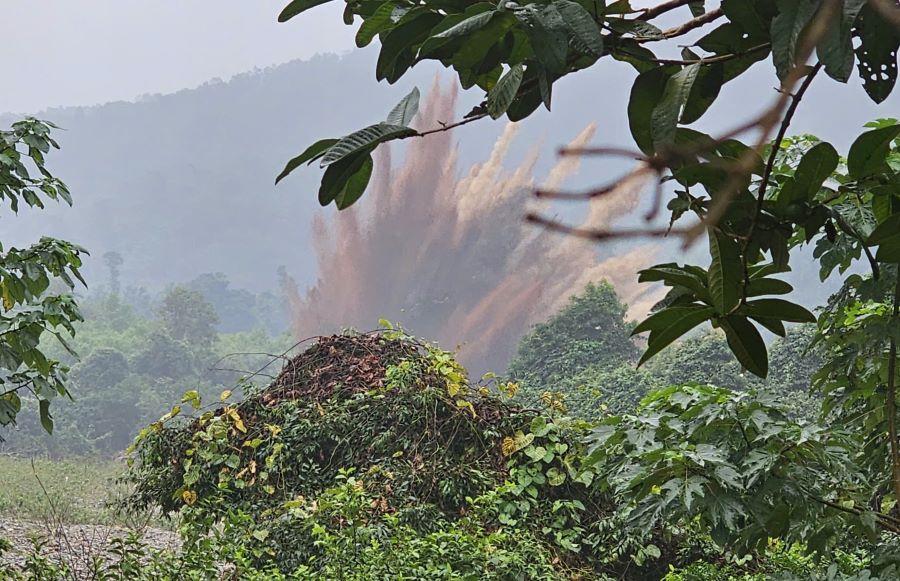 Quả bom được hủy nổ th&agrave;nh c&ocirc;ng, đảm bảo an to&agrave;n.