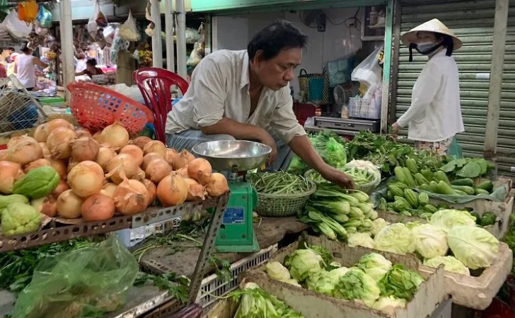 Tăng cường kiểm soát thị trường, ngăn chặn đầu cơ, tăng giá trong mưa lũ