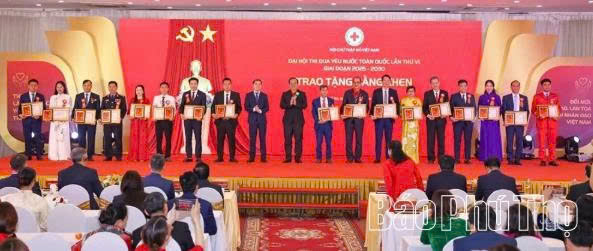 Phú Thọ: 11 cá nhân được khen thưởng tại Đại hội Thi đua yêu nước toàn quốc Hội Chữ thập đỏ Việt Nam