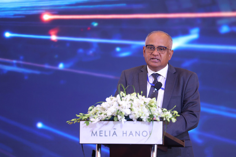 Ông Shantanu Chakraborty, Giám đốc Quốc gia ADB tại Việt Nam. (Ảnh: nhandan.vn) Ông Shantanu Chakraborty, Giám đốc Quốc gia ADB tại Việt Nam. (Ảnh: nhandan.vn)