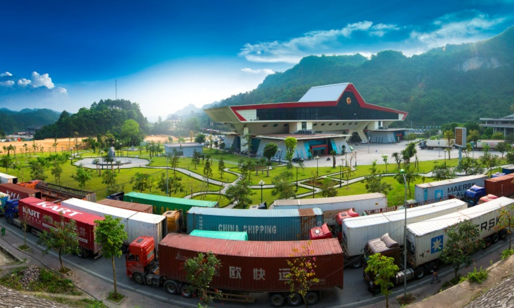 Cửa khẩu Quốc tế Hữu Nghị là nơi đầu tiên tại Việt Nam chọn để thí điểm xây dựng mô hình cửa khẩu thông minh Cửa khẩu Quốc tế Hữu Nghị là nơi đầu tiên tại Việt Nam chọn để thí điểm xây dựng mô hình cửa khẩu thông minh