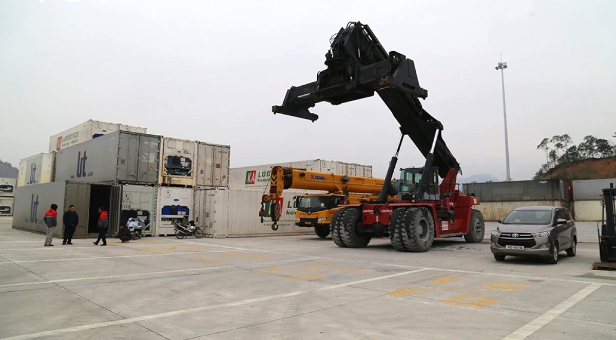Công viên logistics Viettel Lạng Sơn được ứng dụng công nghệ hiện đại trong hoạt động XNK đã sẵn sàng kết nối với hệ thống cửa khẩu thông minh trong tương lai Công viên logistics Viettel Lạng Sơn được ứng dụng công nghệ hiện đại trong hoạt động XNK đã sẵn sàng kết nối với hệ thống cửa khẩu thông minh trong tương lai