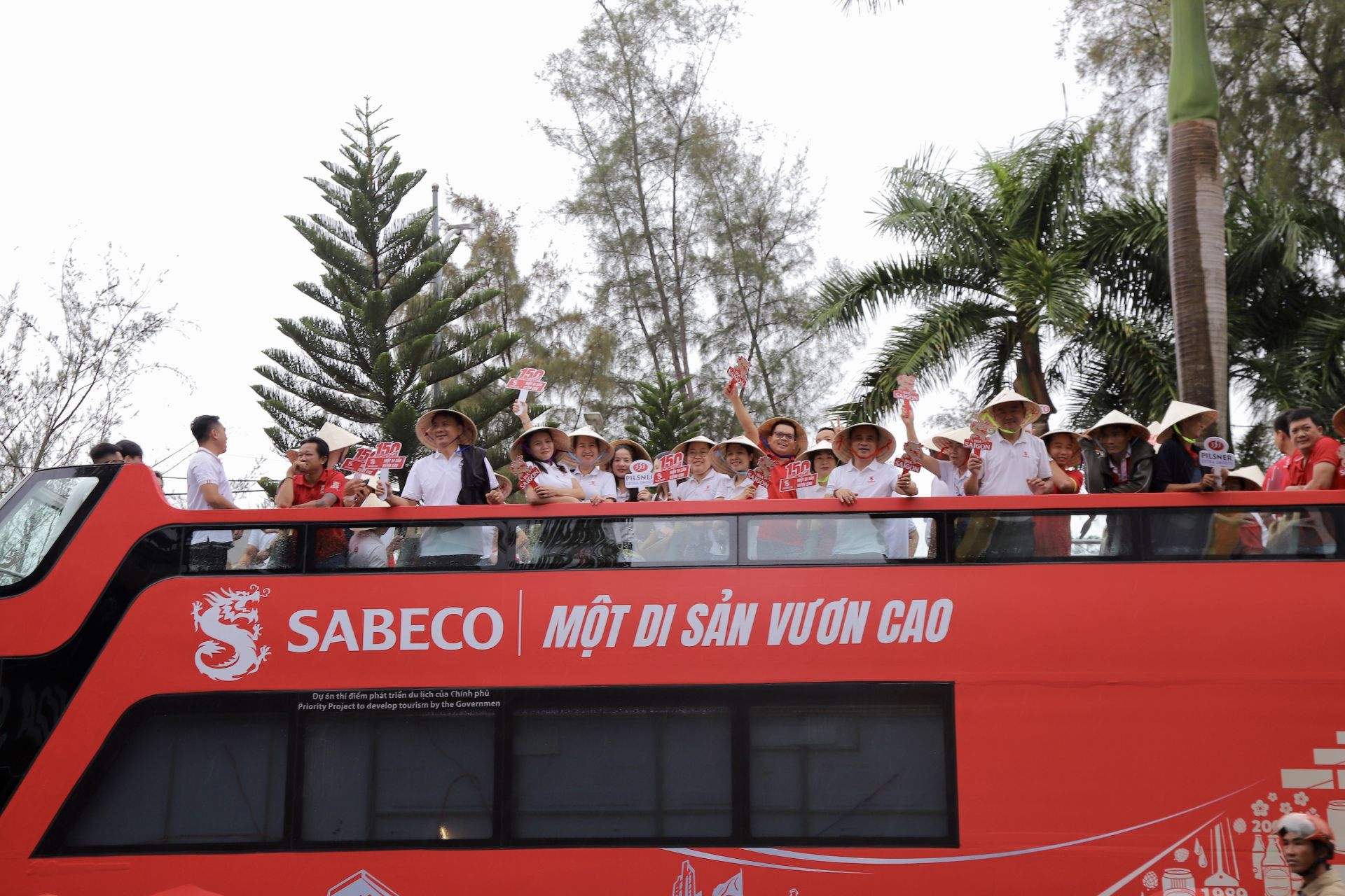 Nhân viên SABECO tham gia hoạt động “Hành trình di sản”, lan tỏa tinh thần đoàn kết và niềm tự hào về di sản 150 năm