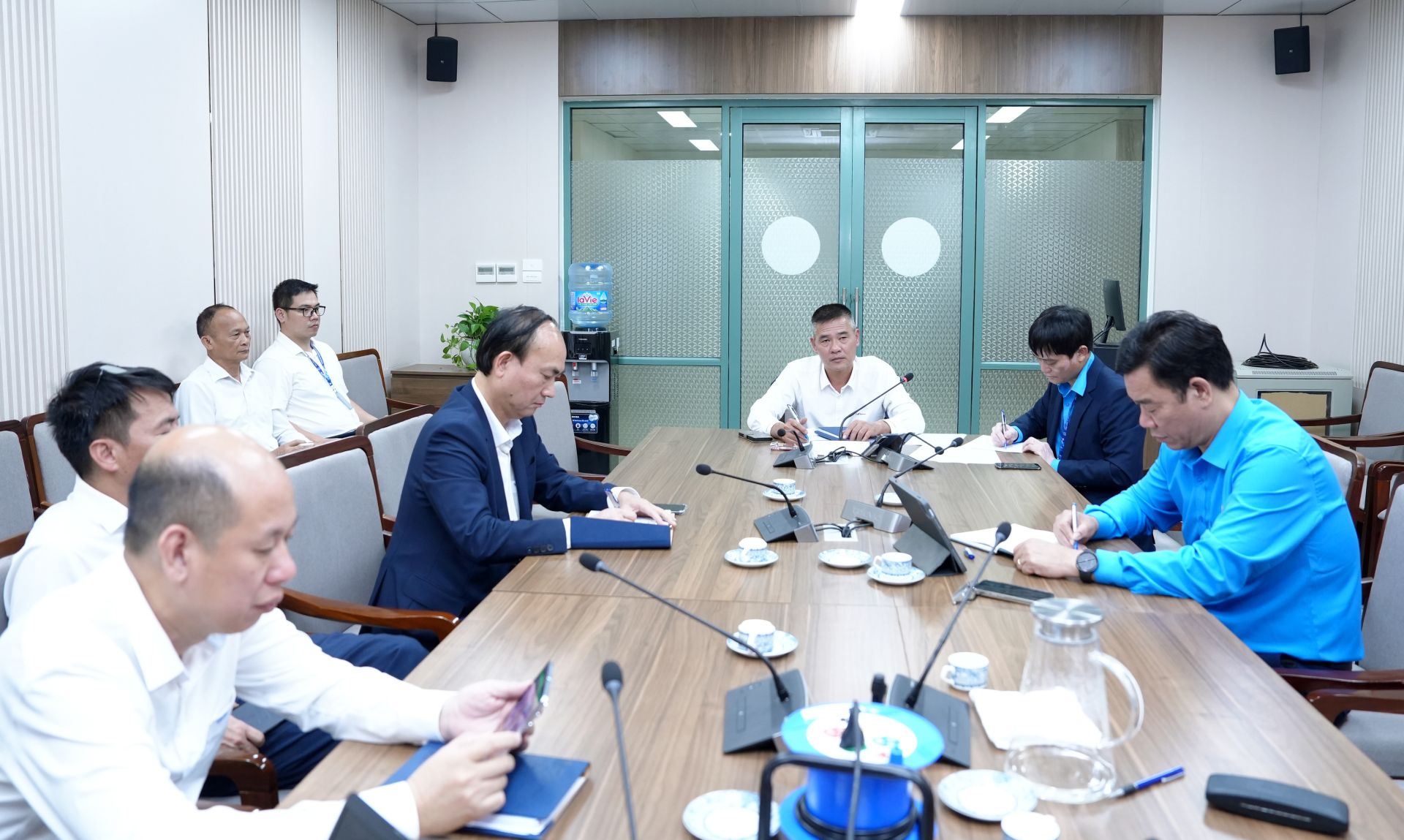 &Ocirc;ng Nguyễn Văn Dũng, Ph&oacute; Trưởng Ban Chỉ huy PCTT&TKCN Tổng c&ocirc;ng ty ph&aacute;t biểu tại cuộc họp