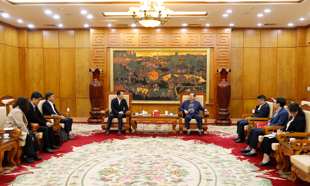 Quang cảnh buổi tiếp. Quang cảnh buổi tiếp.