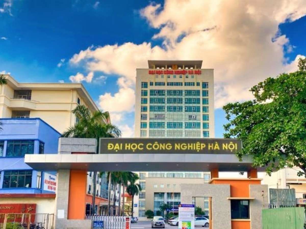 Đại học Công nghiệp Hà Nội thành đại học công lập thứ 12 của Việt Nam