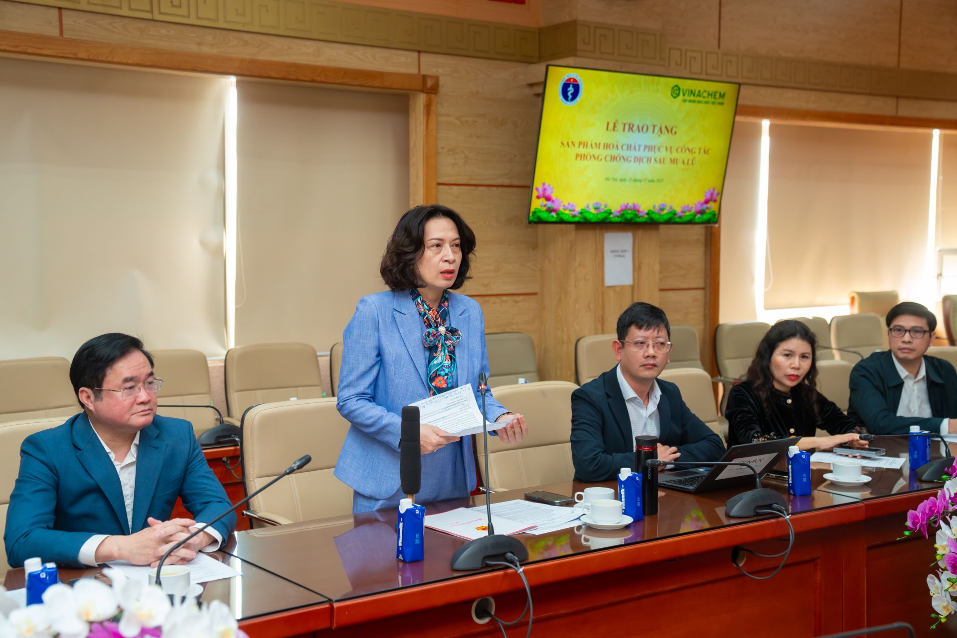 PGS.TS. Nguyễn Thị Li&ecirc;n Hương, Thứ trưởng Bộ Y tế b&agrave;y tỏ ghi nhận v&agrave; đ&aacute;nh gi&aacute; cao sự chủ động, tr&aacute;ch nhiệm v&agrave; hợp t&aacute;c hiệu quả của Vinachem