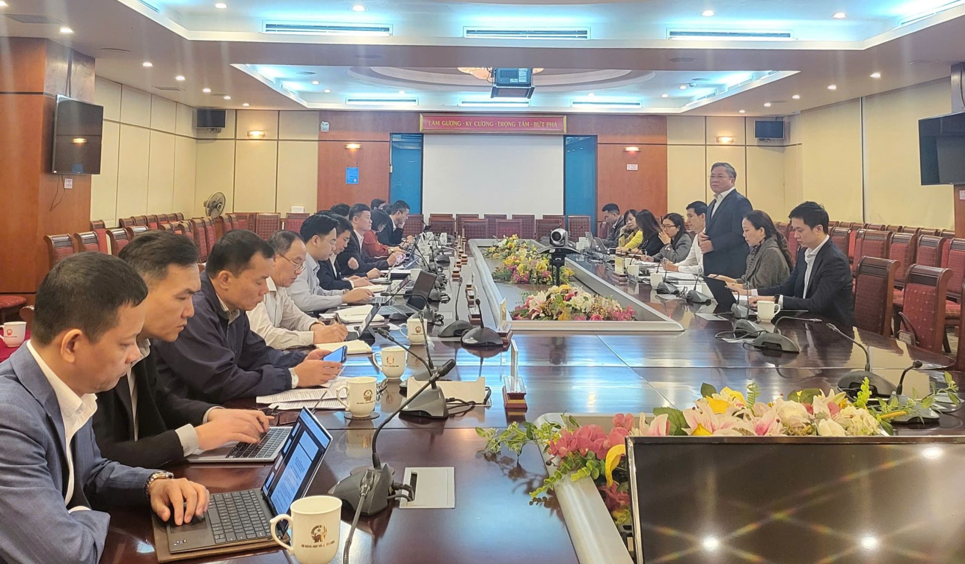 Bộ Khoa học và Công nghệ xử lý hàng trăm vụ việc liên quan đến hàng giả