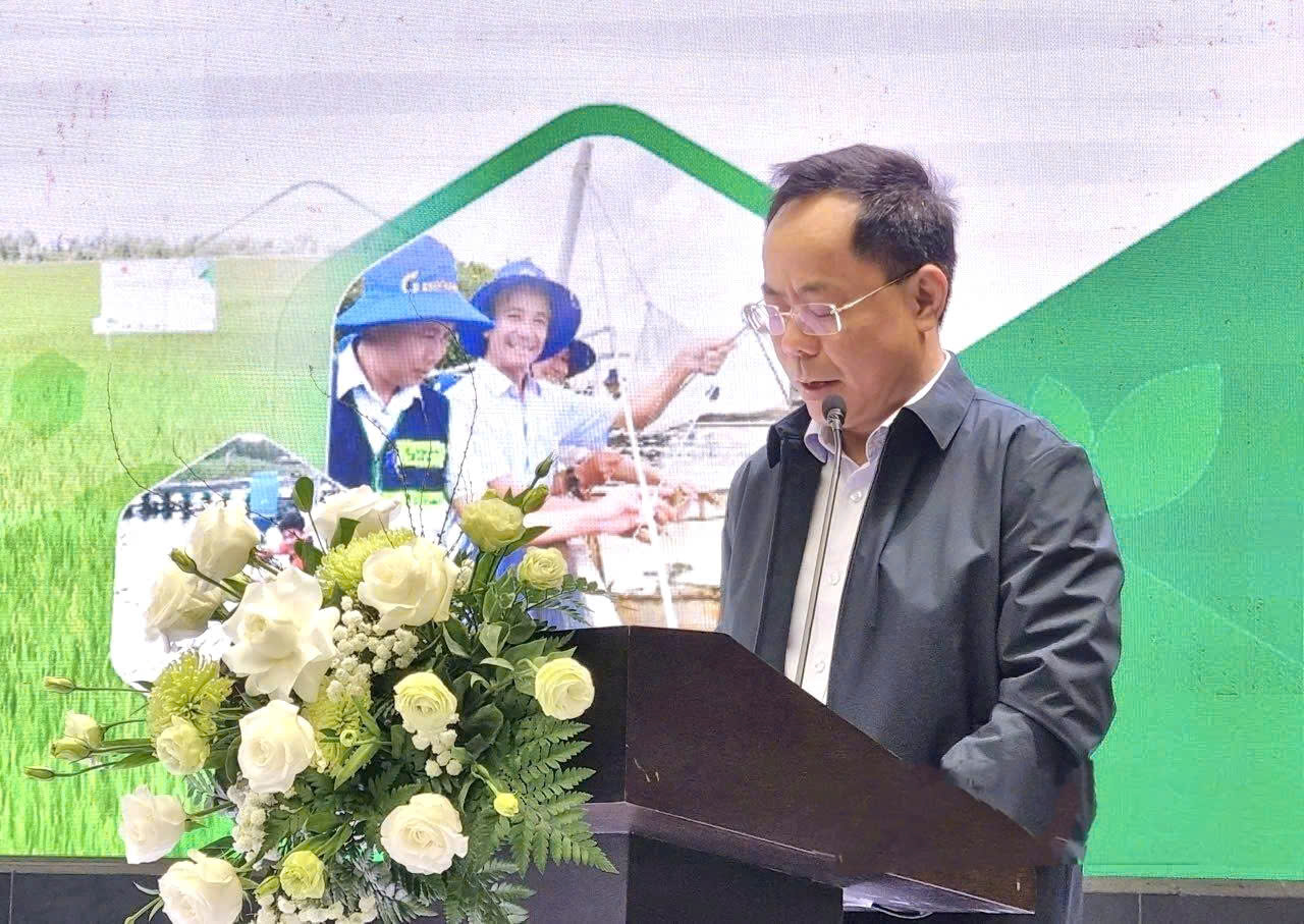 Ông Nguyễn Sinh Tiến – Phó Giám đốc Sở Nông nghiệp và Môi trường Ninh Bình phát biểu tại tọa đàm. Ông Nguyễn Sinh Tiến – Phó Giám đốc Sở Nông nghiệp và Môi trường Ninh Bình phát biểu tại tọa đàm.