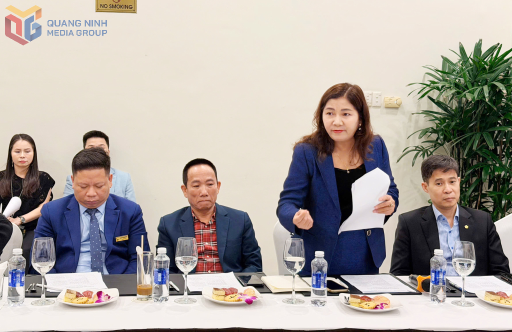 Đại diện Hiệp hội du lịch tỉnh phát biểu tại buổi khảo sát.