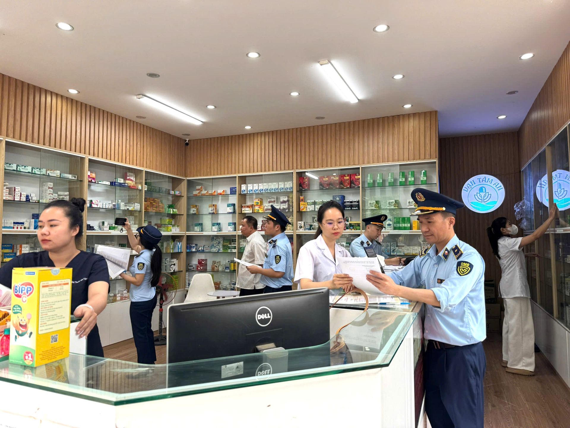 Đội QLTT số 2 tăng cường kiểm tra hàng hóa