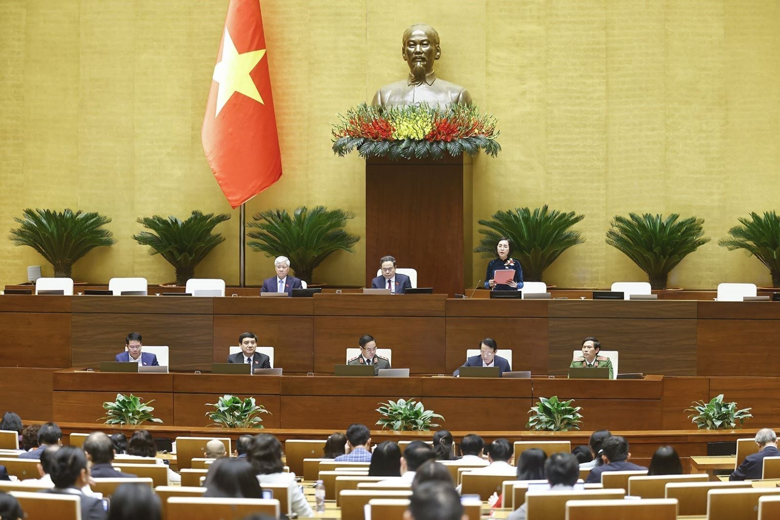 Quốc hội thông qua Luật Tương trợ tư pháp về hình sự. (Ảnh: TTXVN)