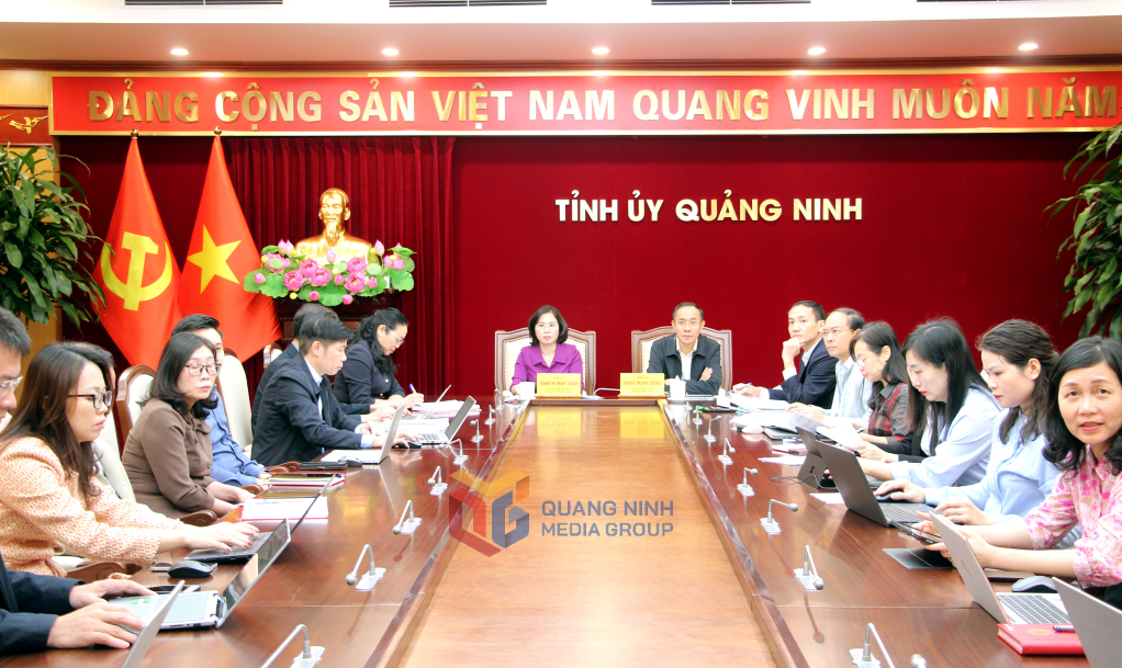 Văn phòng Tỉnh ủy Quảng Ninh được nhận Cờ thi đua và Bằng khen của Văn phòng Trung ương Đảng